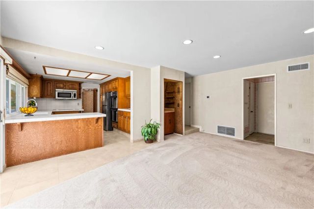 9652 Duke, Westminster, CA 92683