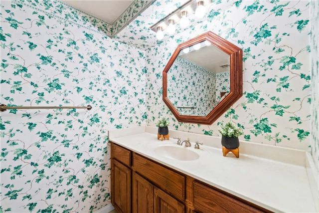 9652 Duke, Westminster, CA 92683
