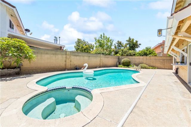 9652 Duke, Westminster, CA 92683