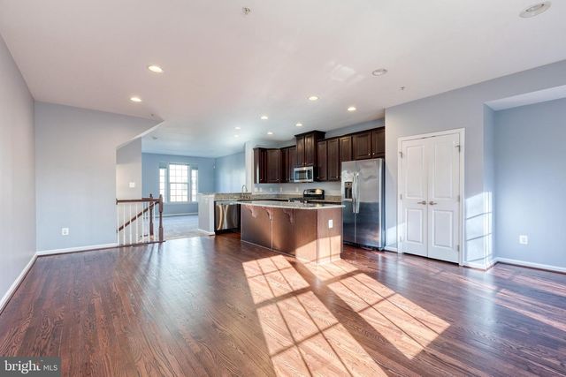 7223 WINDING HILLS DR, Hanover, MD 21076