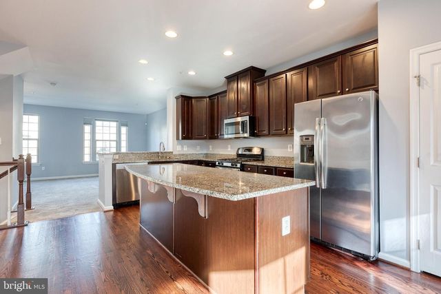 7223 WINDING HILLS DR, Hanover, MD 21076