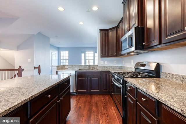 7223 WINDING HILLS DR, Hanover, MD 21076