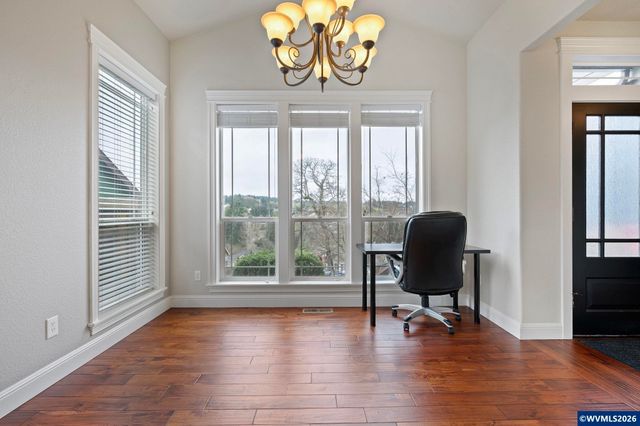 990 Westfarthing Wy NW, Salem, OR 97304