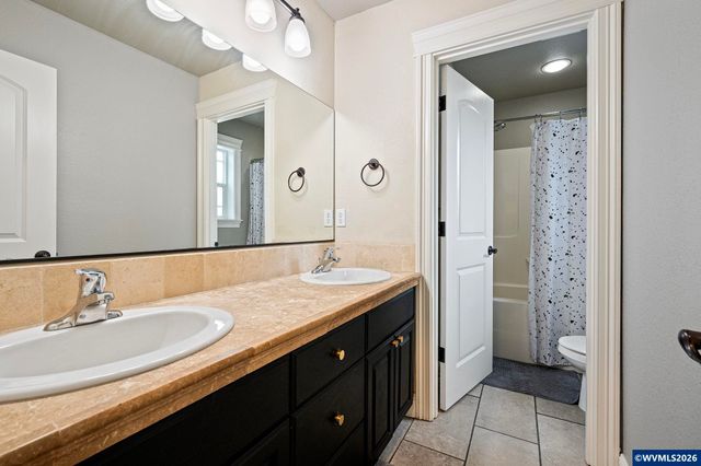 990 Westfarthing Wy NW, Salem, OR 97304