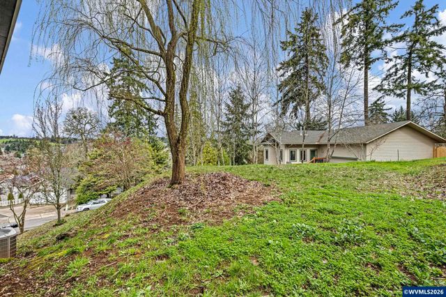 990 Westfarthing Wy NW, Salem, OR 97304