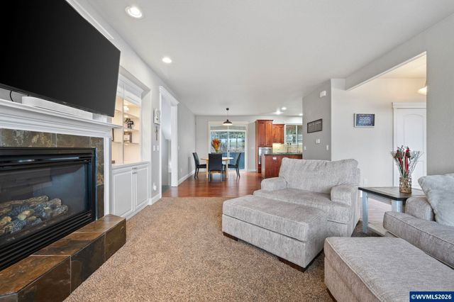 990 Westfarthing Wy NW, Salem, OR 97304