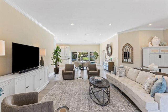 1008 SE 10th Court, Deerfield Beach, FL 33441