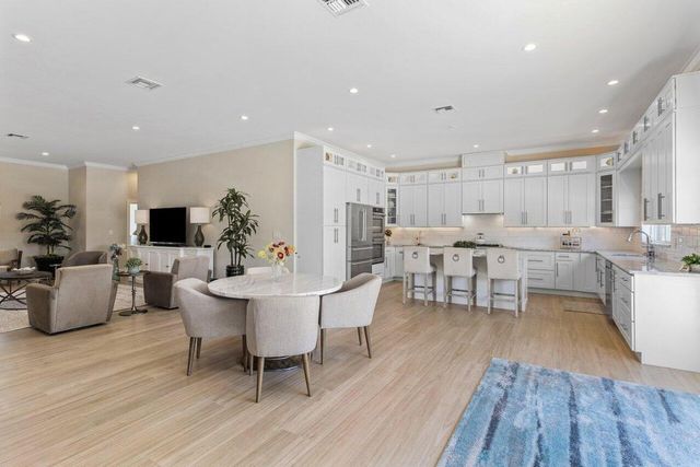 1008 SE 10th Court, Deerfield Beach, FL 33441