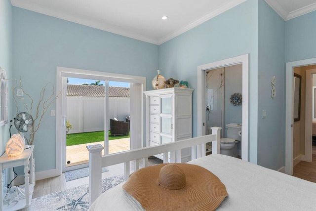 1008 SE 10th Court, Deerfield Beach, FL 33441