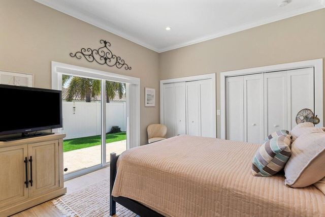 1008 SE 10th Court, Deerfield Beach, FL 33441