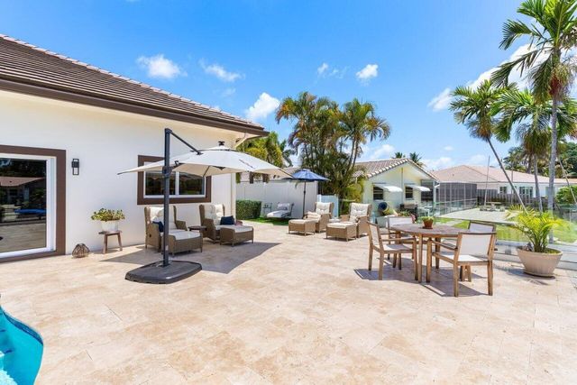 1008 SE 10th Court, Deerfield Beach, FL 33441