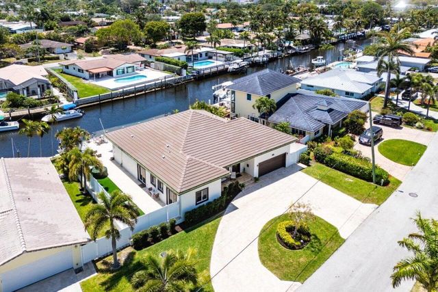 1008 SE 10th Court, Deerfield Beach, FL 33441