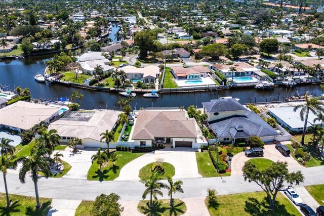 1008 SE 10th Court, Deerfield Beach, FL 33441