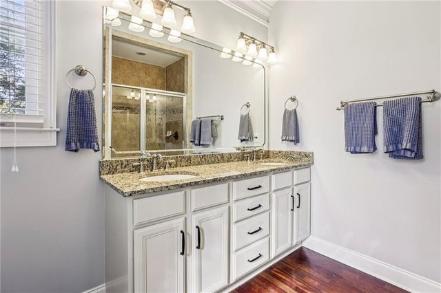 2588 Defoors Ferry NW Road, Atlanta, GA 30318