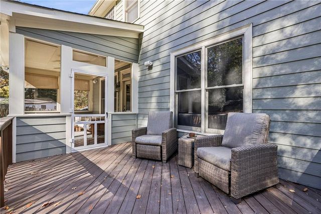 2588 Defoors Ferry NW Road, Atlanta, GA 30318