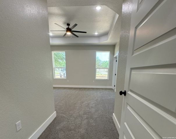 117 W SHORT MEADOW DR, Lytle, TX 78052