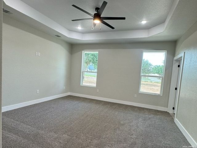117 W SHORT MEADOW DR, Lytle, TX 78052