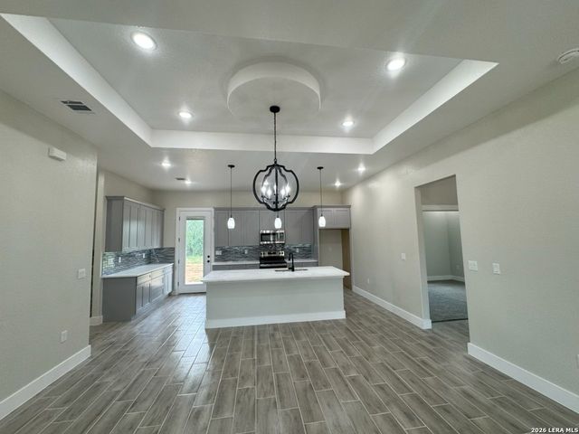 117 W SHORT MEADOW DR, Lytle, TX 78052