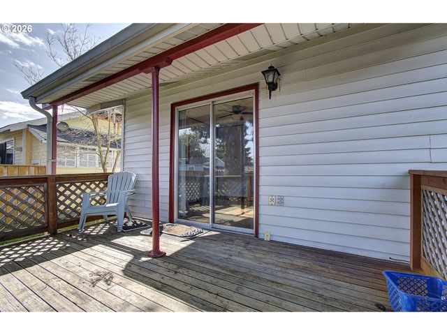 1911 KAUFFMAN Ave, Vancouver, WA 98660