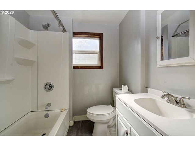 1911 KAUFFMAN Ave, Vancouver, WA 98660