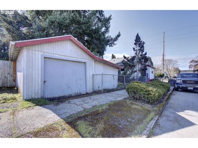 1911 KAUFFMAN Ave, Vancouver, WA 98660