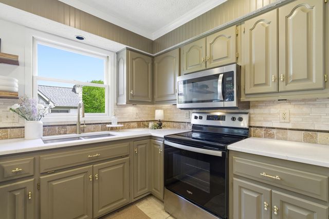 701 Waterton Drive, Westerville, OH 43081