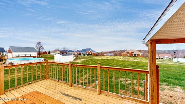 462 Millers Crossing, Shepherdsville, KY 40165