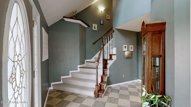 462 Millers Crossing, Shepherdsville, KY 40165