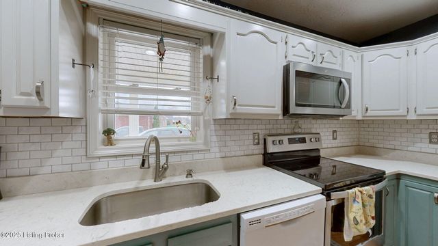 462 Millers Crossing, Shepherdsville, KY 40165