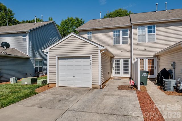 6172 Prosperity Church Road, Charlotte, NC 28269