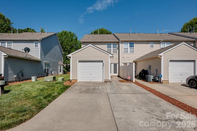 6172 Prosperity Church Road, Charlotte, NC 28269