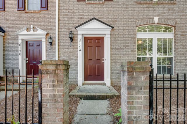 6172 Prosperity Church Road, Charlotte, NC 28269