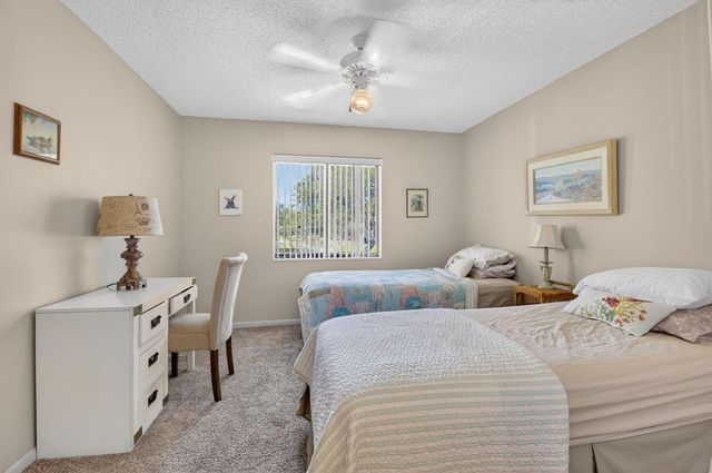 10279 N Circle Lake Drive 202, Boynton Beach, FL 33437