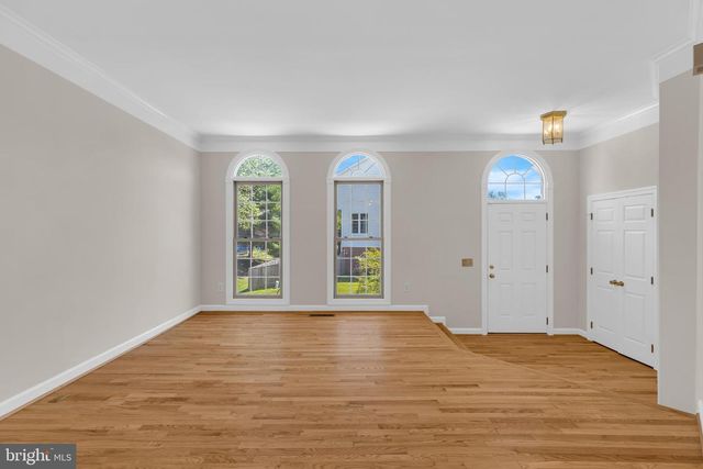 9902 MICHAEL SCHAR CT, Vienna, VA 22181
