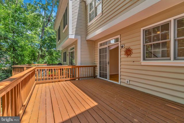 9902 MICHAEL SCHAR CT, Vienna, VA 22181