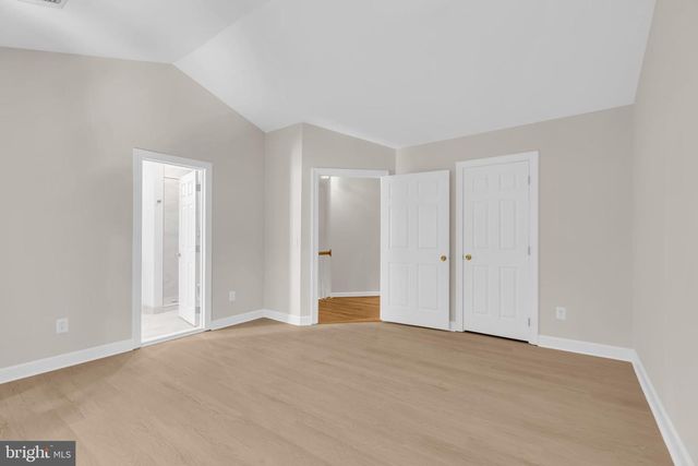9902 MICHAEL SCHAR CT, Vienna, VA 22181