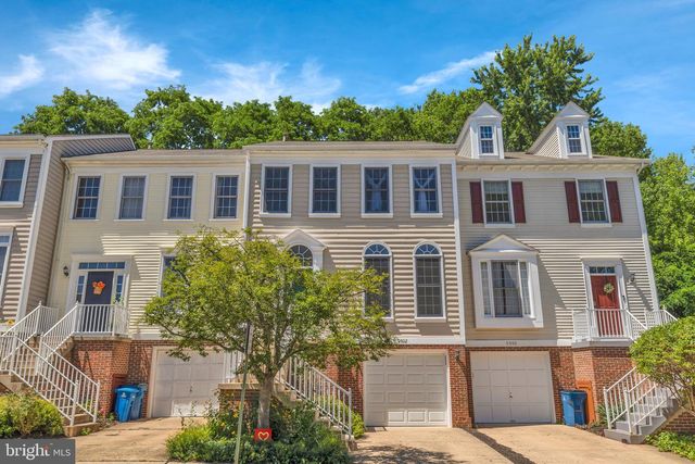 9902 MICHAEL SCHAR CT, Vienna, VA 22181