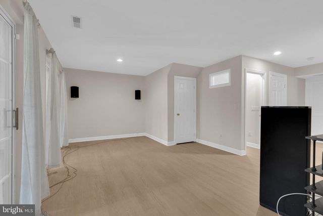 9902 MICHAEL SCHAR CT, Vienna, VA 22181