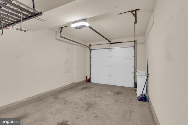 9902 MICHAEL SCHAR CT, Vienna, VA 22181
