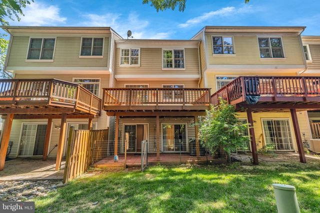 9902 MICHAEL SCHAR CT, Vienna, VA 22181