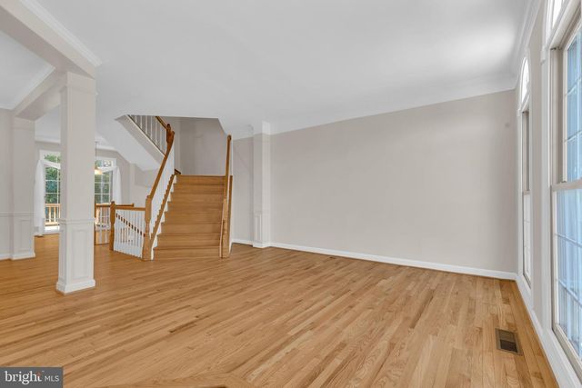 9902 MICHAEL SCHAR CT, Vienna, VA 22181