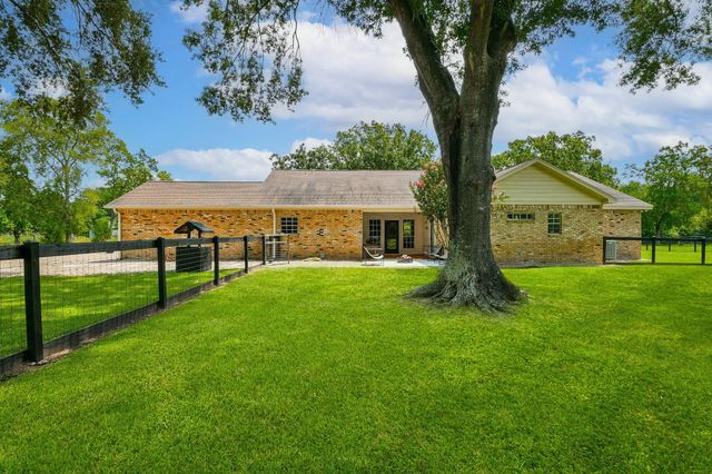 22035 Buescher Road, Tomball, TX 77377