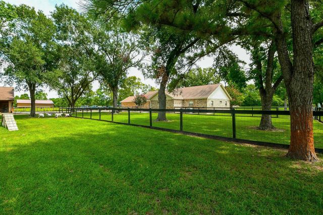 22035 Buescher Road, Tomball, TX 77377