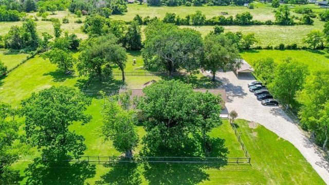 22035 Buescher Road, Tomball, TX 77377