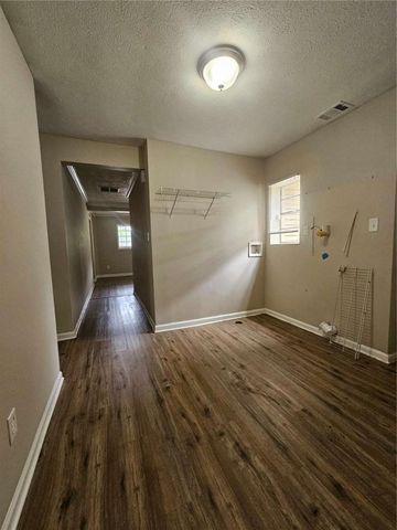 501 Ridgecrest Drive, Riverdale, GA 30274