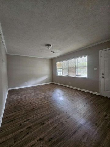 501 Ridgecrest Drive, Riverdale, GA 30274