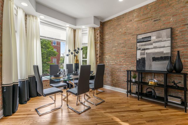 6450 S Greenwood Avenue, Chicago, IL 60637