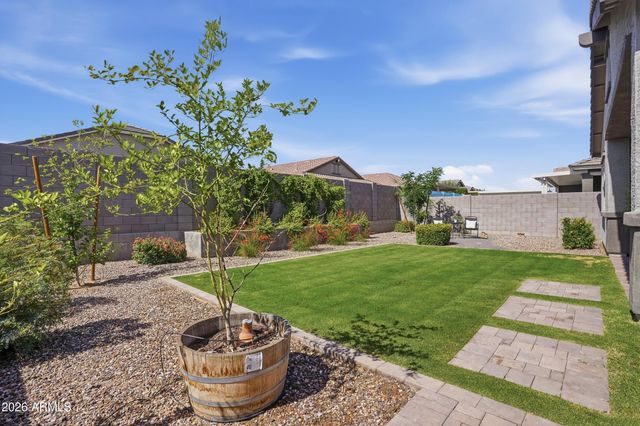 2831 W CHEVELON Drive, San Tan Valley, AZ 85144