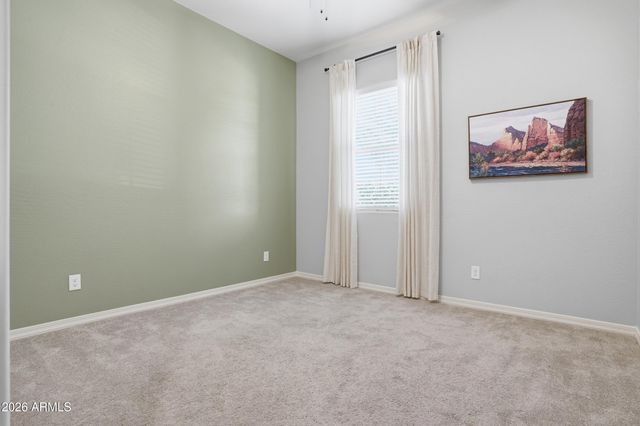 2831 W CHEVELON Drive, San Tan Valley, AZ 85144
