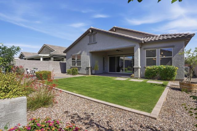 2831 W CHEVELON Drive, San Tan Valley, AZ 85144
